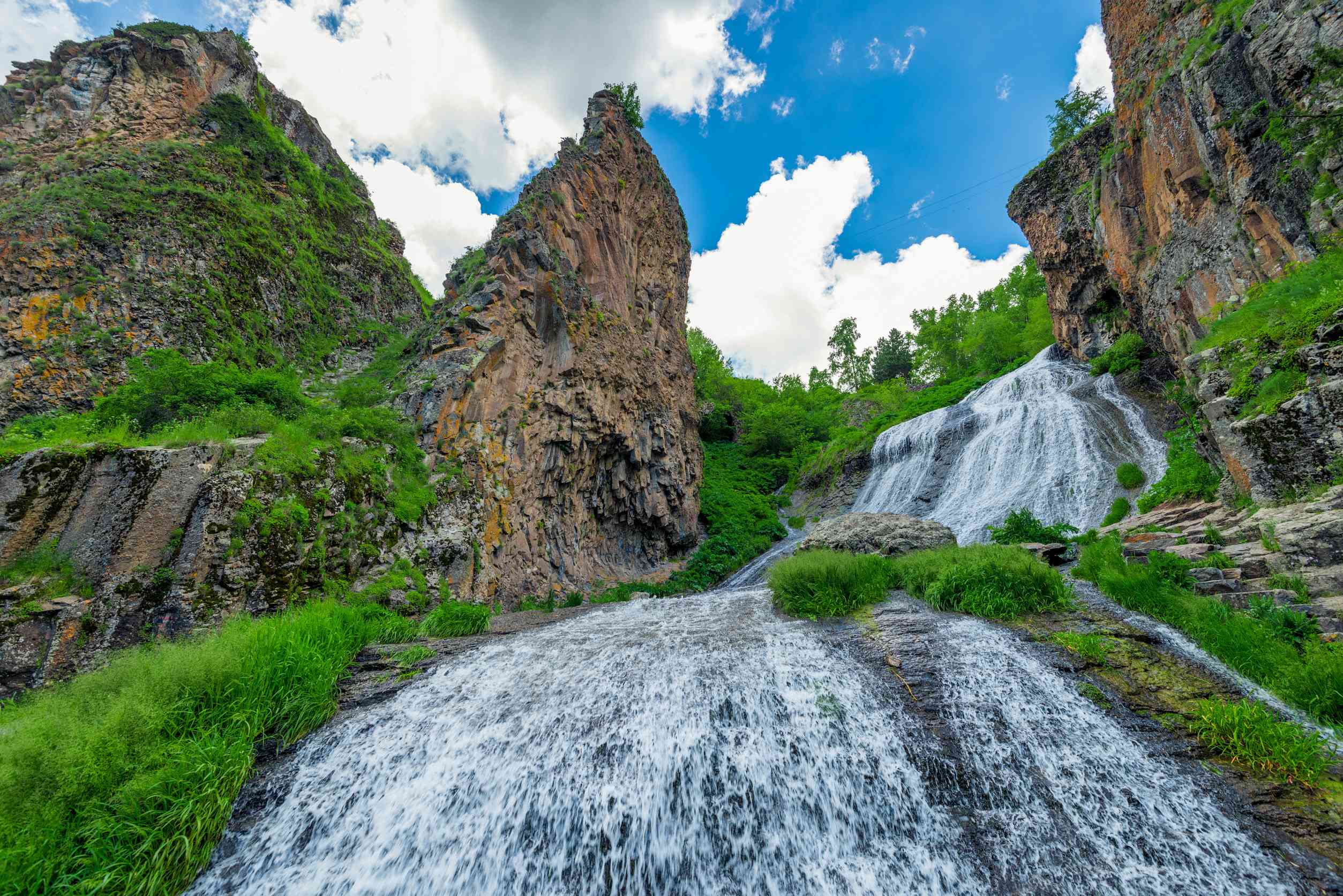 Lastiver Caves And Waterfalls